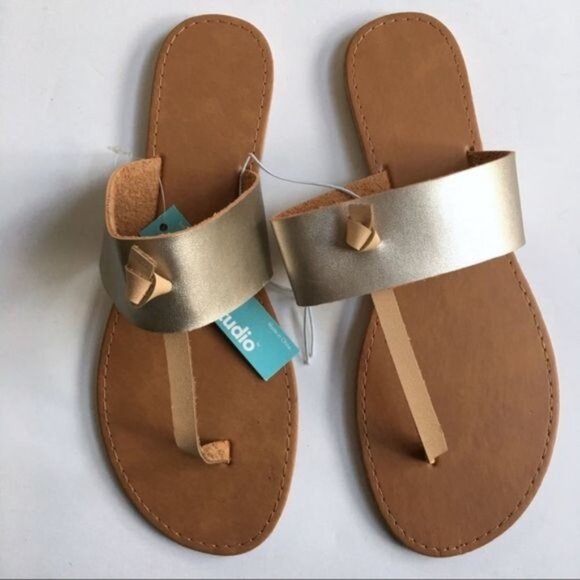 Envision Studio Gold T-Strap Sandals New - Picture 2 of 6